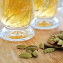 ZAĻĀ TĒJA AHMAD 100 CARDAMON GREEN, MAISIŅOS BEZ APLOKSNES (017527) J